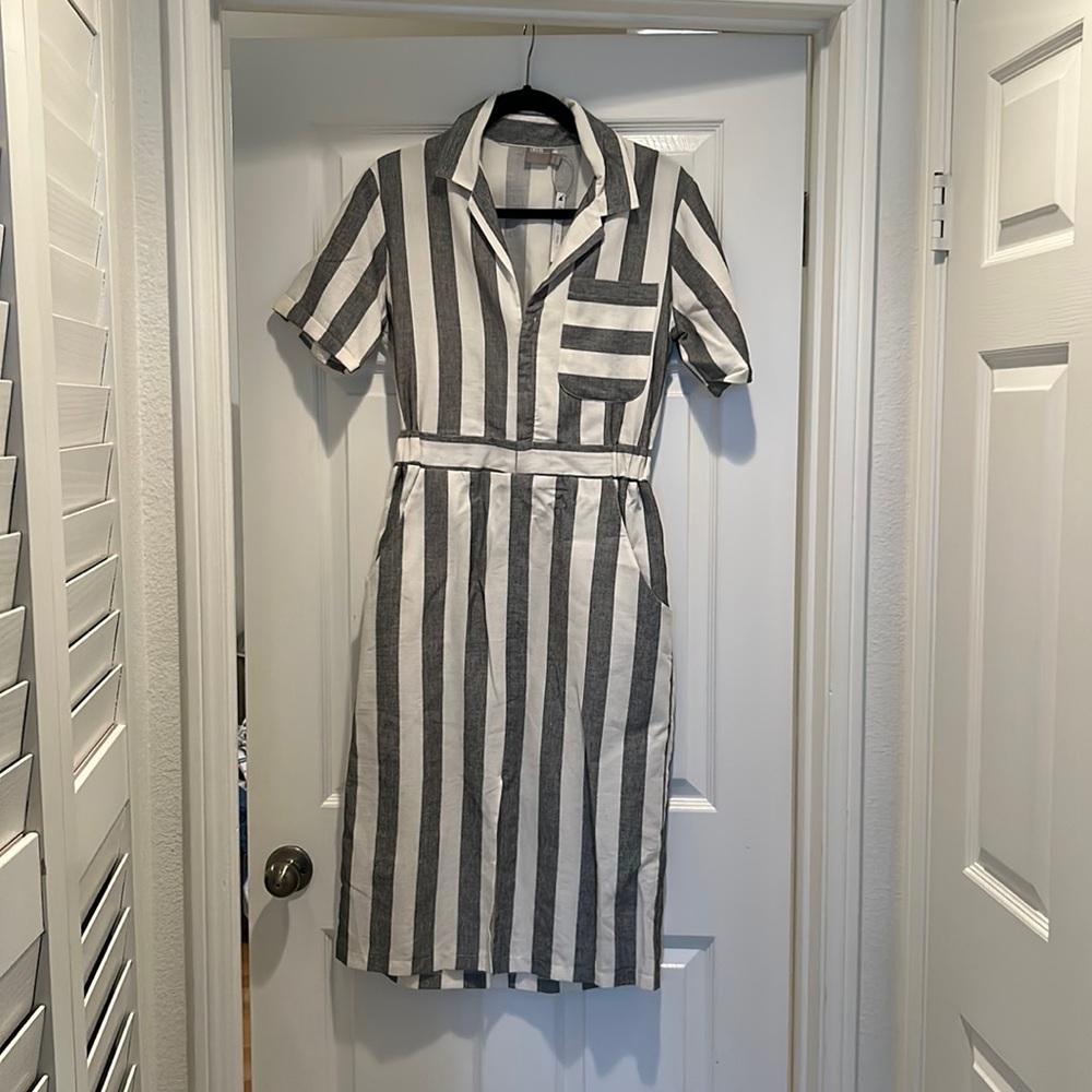 ASOS NWT midi grey & white stripe dress with front slit, size 8 Tall.